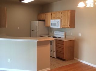 502 Chandler St APT 104, Howell, MI