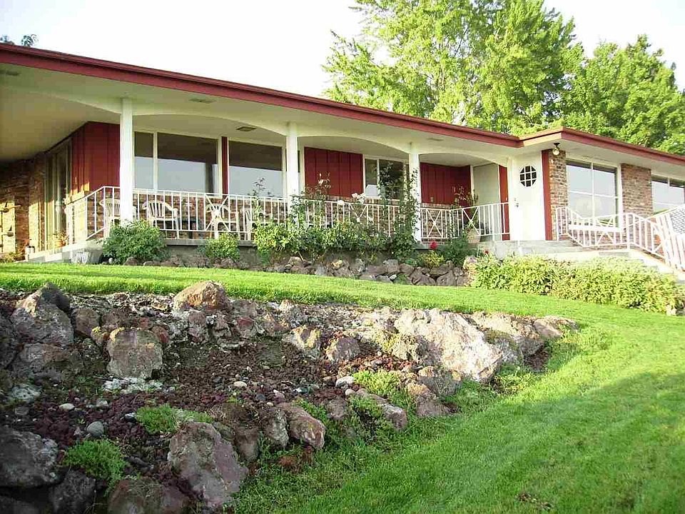 2nd image of 3203 W Canal Dr
