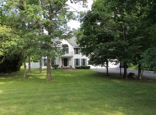 35 Deer Run Rd, Red Hook, NY 12571