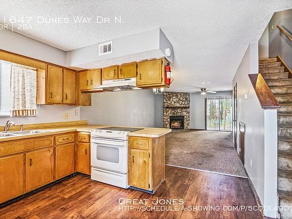4th image of 11647 Dunes Way Dr N