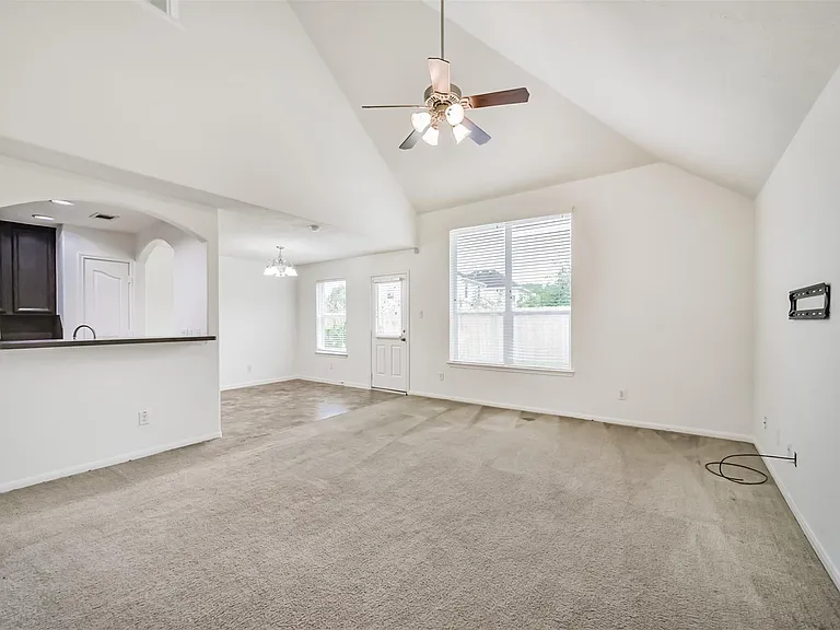 9334 Valley Tree Ln — Photo 4