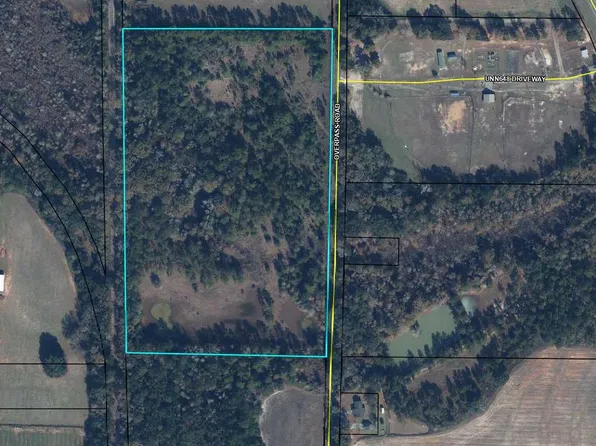 2654 Overpass Rd, Campbellton, FL 32426