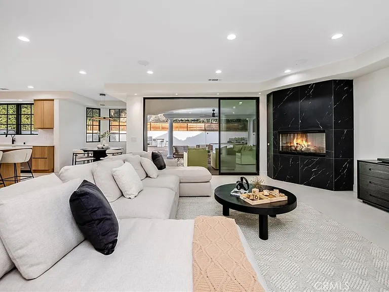 4906 Rubio Ave — Photo 19