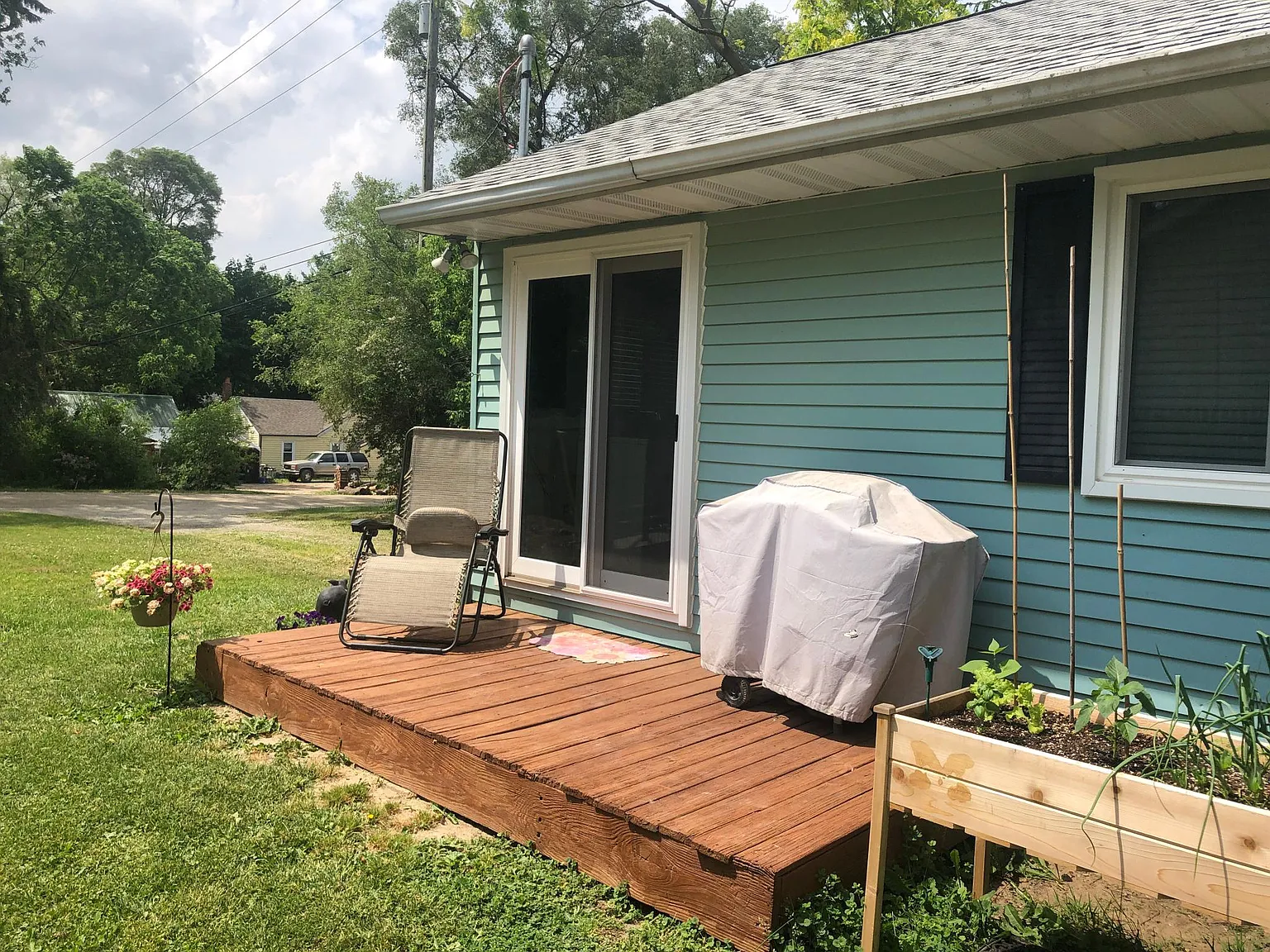 33 Burton Ave — Photo 1