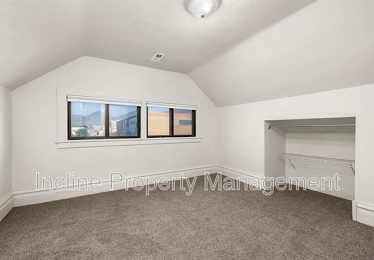 31 W 100 N — Photo 15