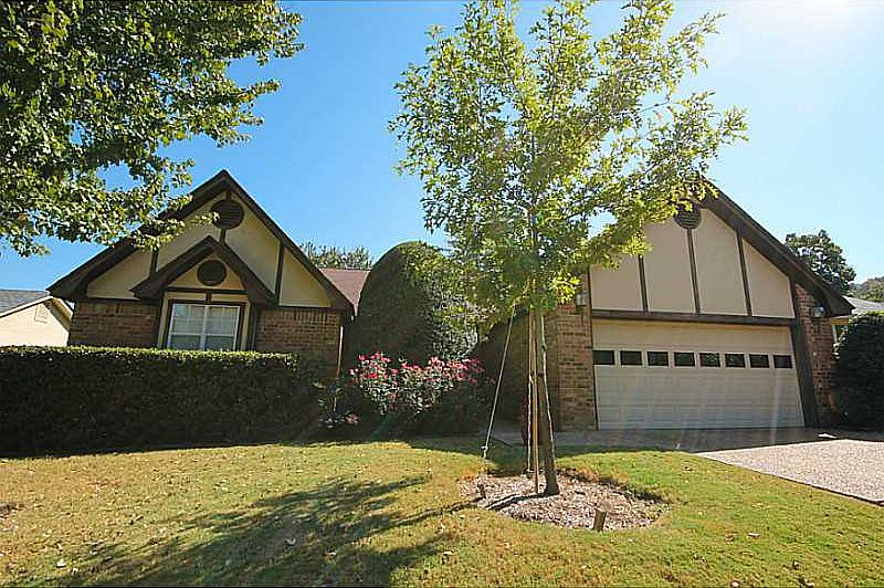 1st image of 9801 Bryn Mawr Cir