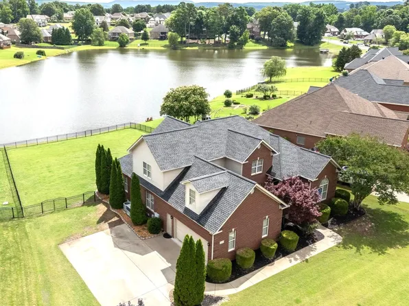 198 River Walk Trl, New Market, AL 35761