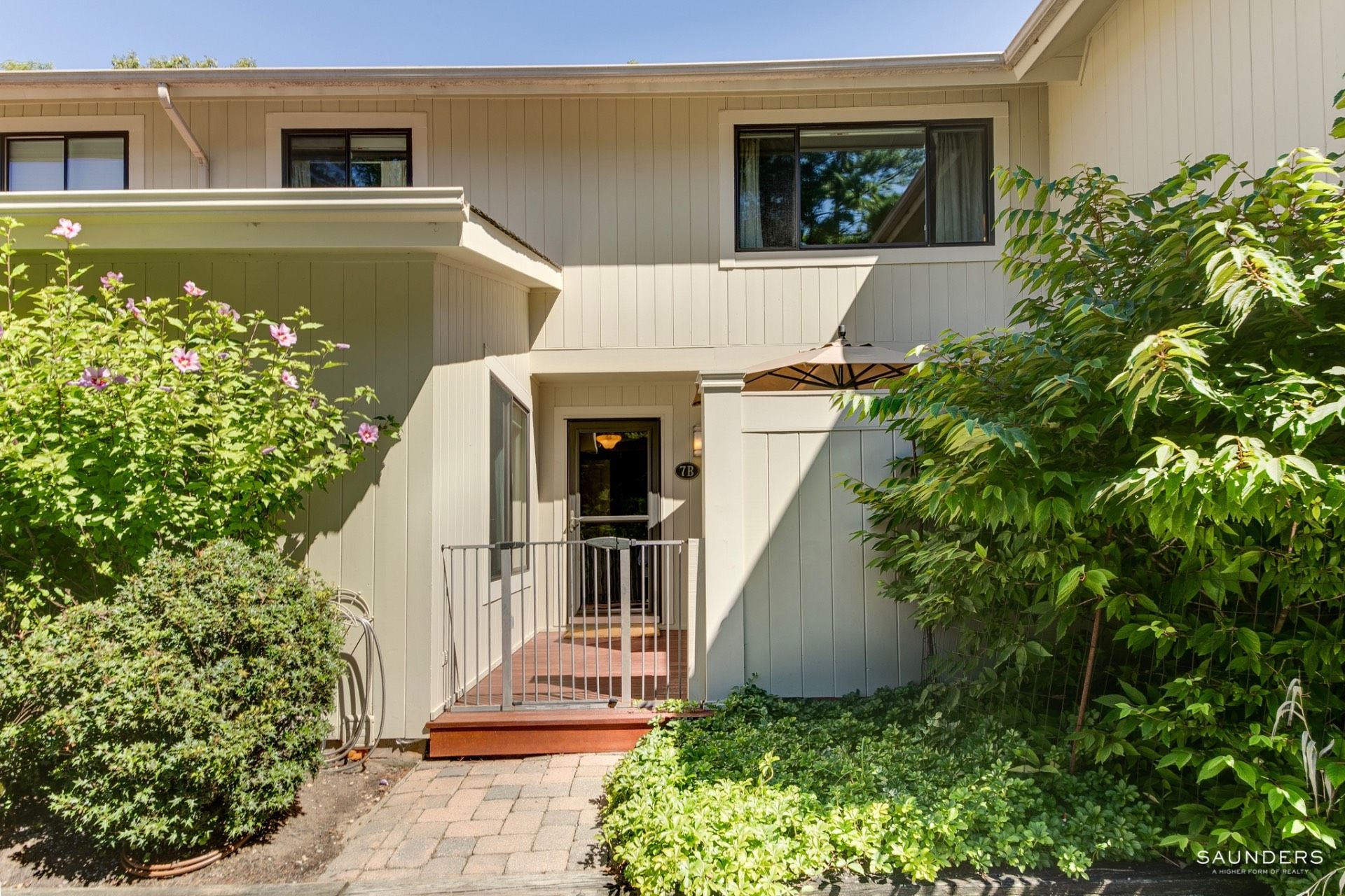 197 Treescape Dr 7B, East Hampton, NY 11937 Out East