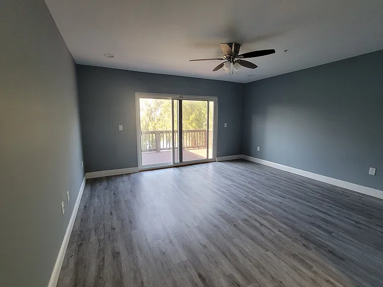 116 SE 8th Ave #8 — Photo 7
