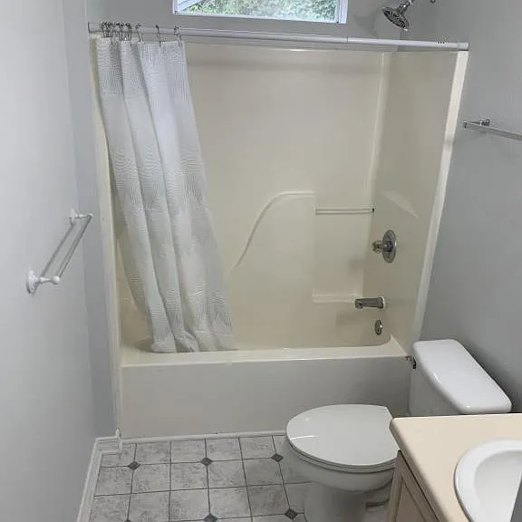 3236 Maplewood Dr — Photo 12