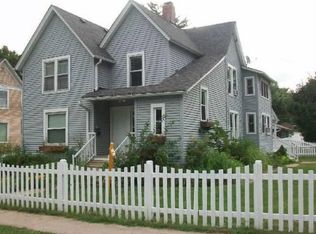 430 S 7th St, Dekalb, IL 60115