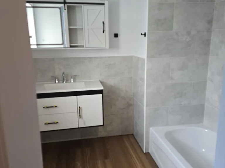 11 Nichols St #2 — Photo 4