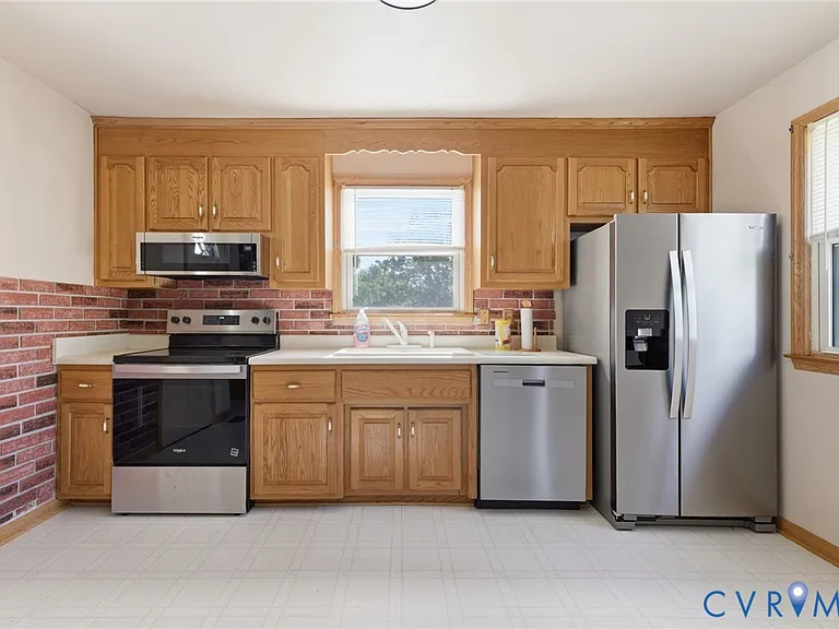 15219 Spruce Ave — Photo 8