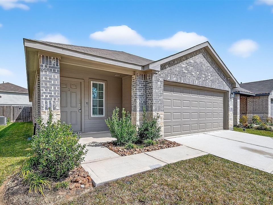 1st image of 24046 Kentwood Springs Dr