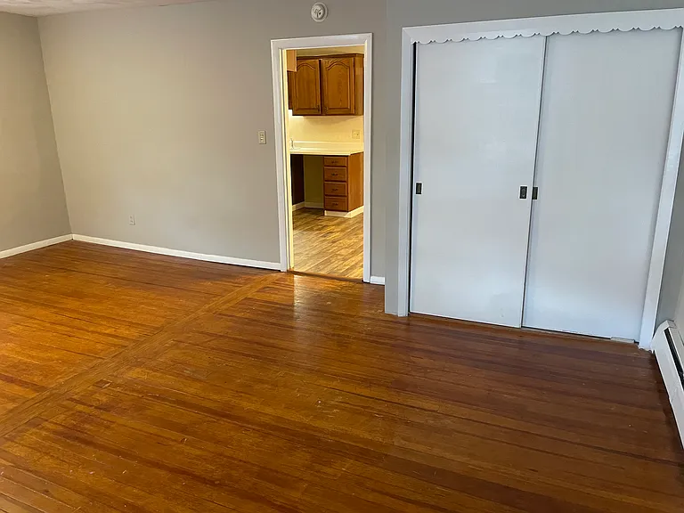 426 Burritt St #2 — Photo 6