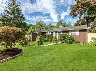 16 Nicoll Ave, Central Islip, NY