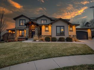 19609 Elk Ridge Cir, Elkhorn, NE 68022