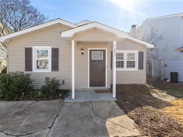 1255 New Land Dr, Virginia Beach, VA 23453