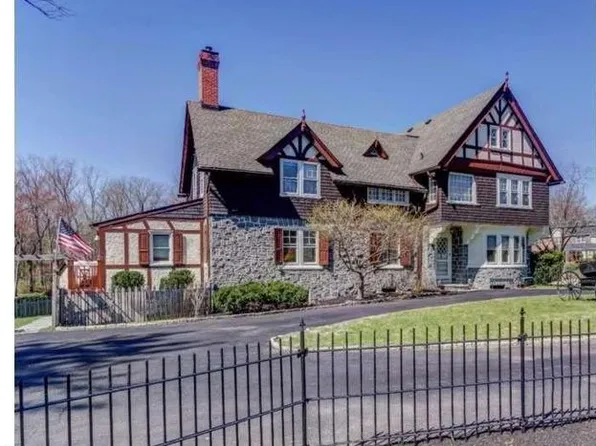 400 Leopard Rd, Berwyn, PA 19312