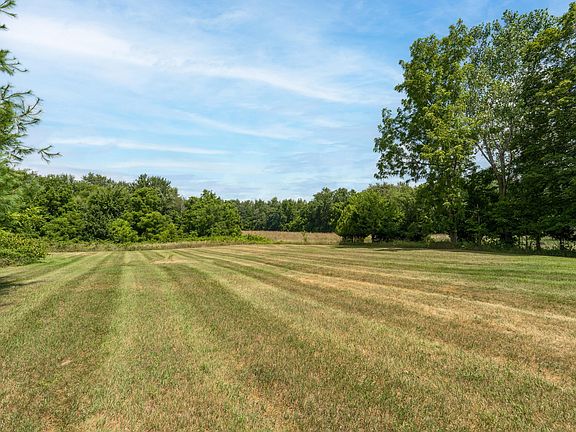 4th image of 714 Kosmerick Rd
