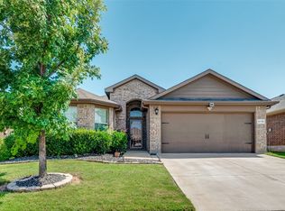 8325 Flythe Mill Rd, Fort Worth, TX 76120