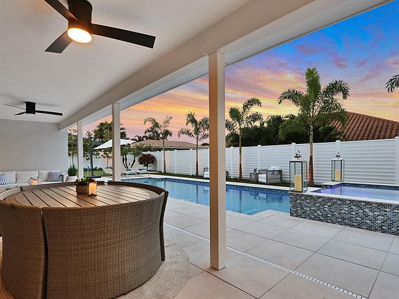 3rd image of 441 S Lyra Cir