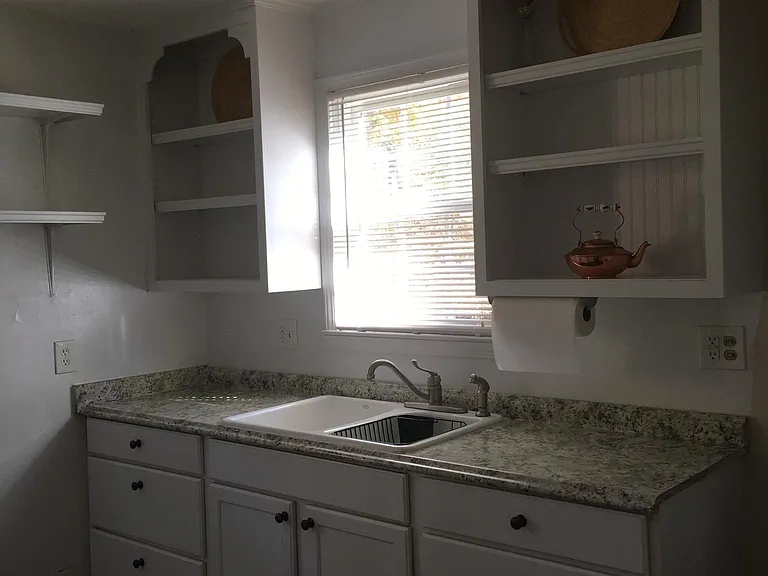 34 Orlando Ave — Photo 3