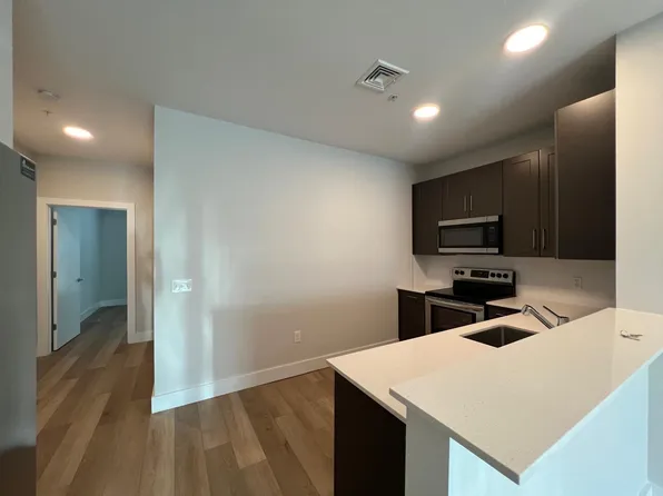 216-232 Kichline Ave #8, Hellertown, PA 18055