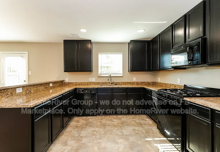 8722 Dairy Farm Trl — Photo 11