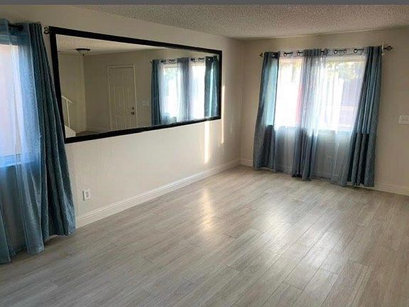 5th image of 4119 Brookfield Dr