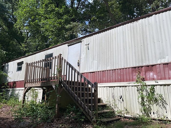 1st image of 49 Buckeye Cir