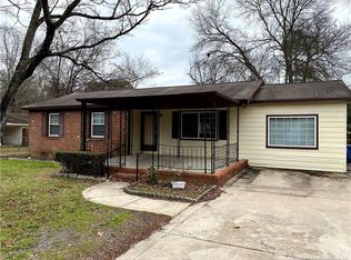 4831 Ellsworth Dr, Fayetteville, NC 28304