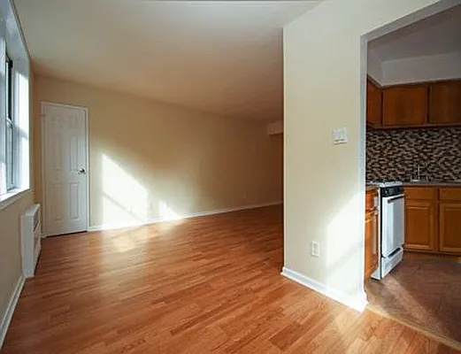 Rented by SW Queens Mezzanine | media 12