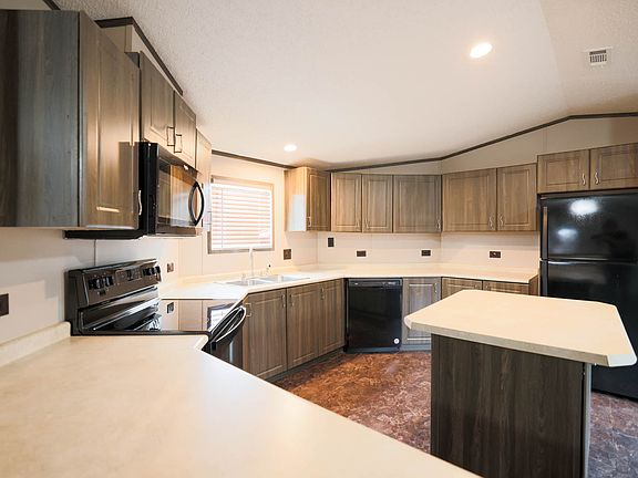 Large Kitchen to host friends and family
