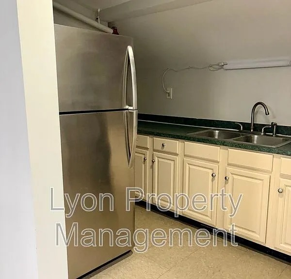 262 Illinois St #3 — Photo 6