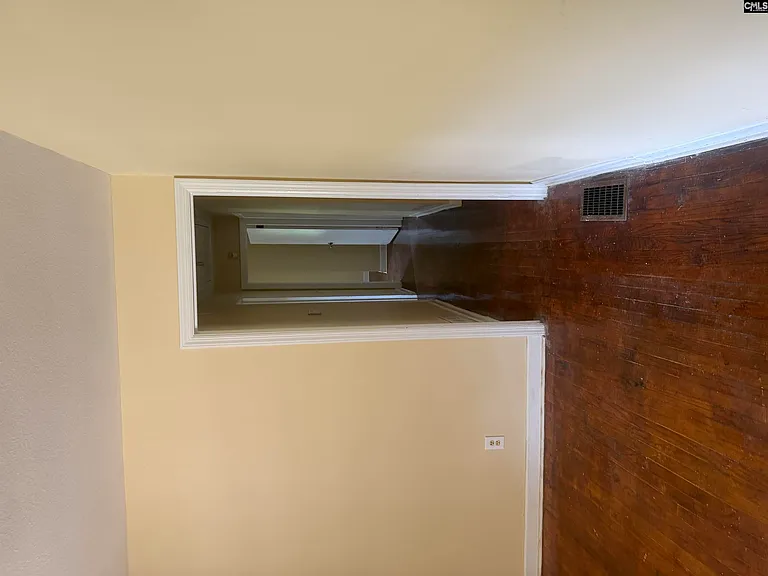 1111 Standish St — Photo 10