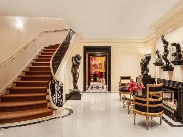 11 East 74th Street image 3 of 10