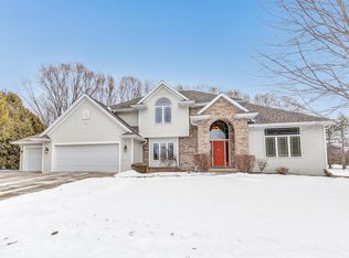 1941 Horseshoe Ln, De Pere, WI 54115