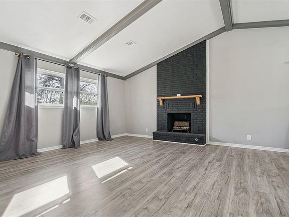 4th image of 4408 N Chapman Ave