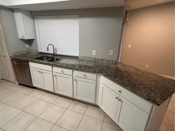 3rd image of 3705 SE 4th AVE