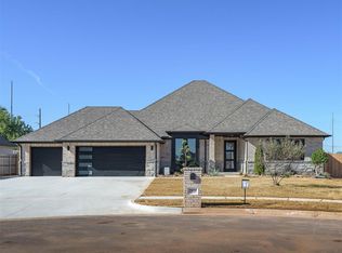 3901 Sorano Dr, Moore, OK 73160