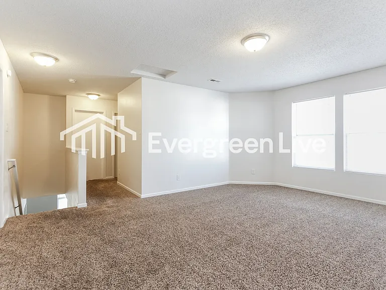 2329 Bridlewood Dr — Photo 6