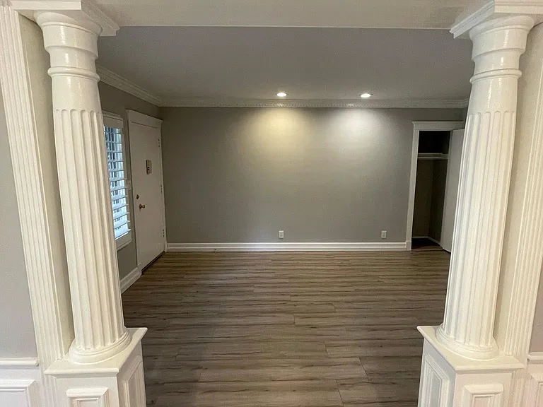 11818 Gateway Blvd #3 — Photo 9