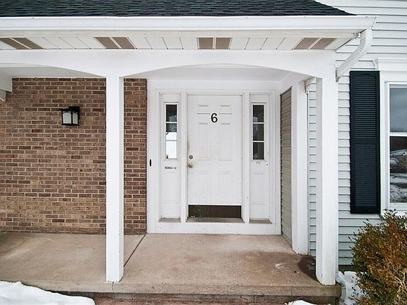 3rd image of 6 Colonial Dr