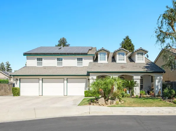 741 N Oxford Ave, Clovis, CA 93611
