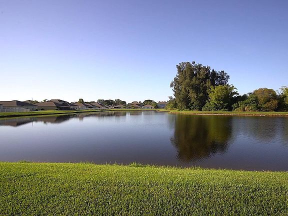 5th image of 350 Cascade Bend Dr