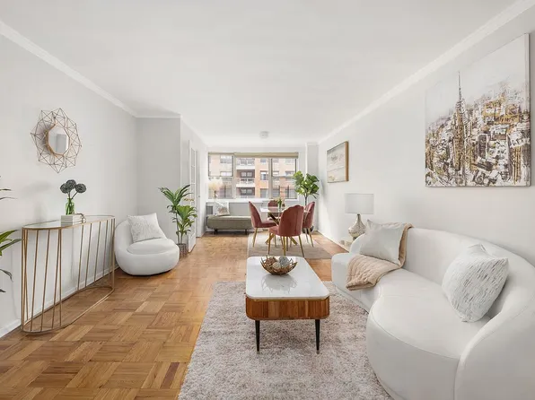 233 E 70th St APT 8T, New York, NY 10021
