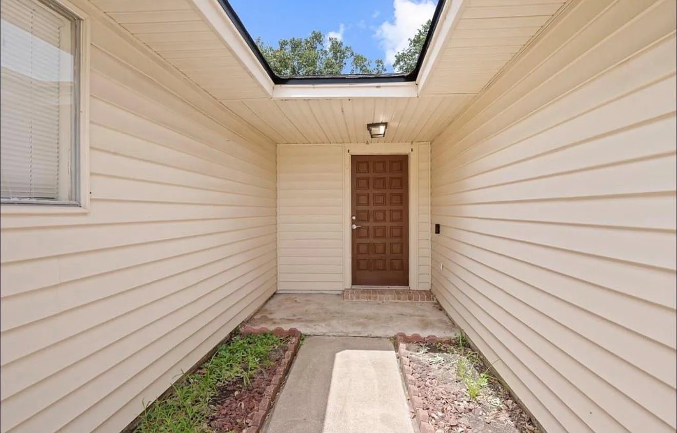 3 bed, 2.0 bath, 1531 sqft, $1,700 — Photo 3