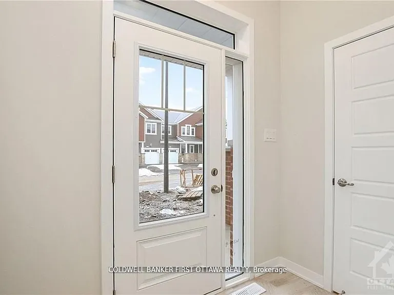 71 Kindred Row — Photo 3