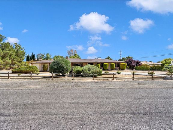 2nd image of 19547 Kona Rd
